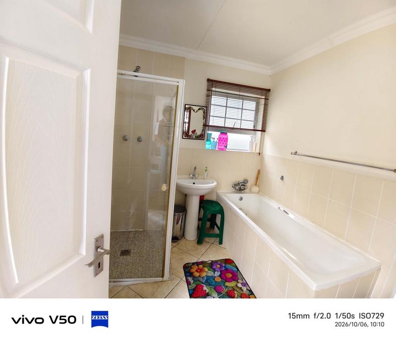 3 Bedroom Property for Sale in Fraaiuitsig Western Cape